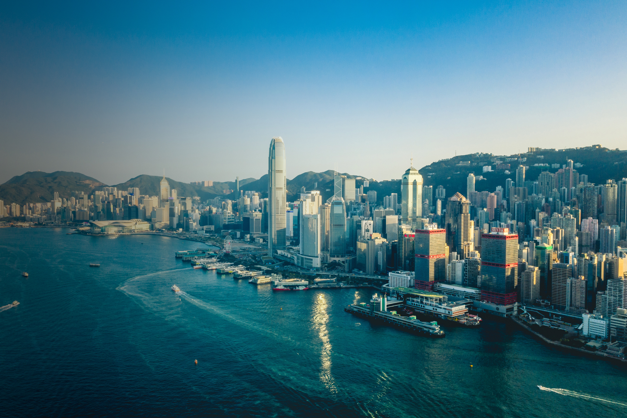 A journey through Hong Kong: Explore the city's top cultural and financial  highlights